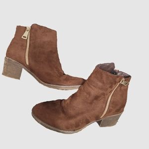 Reneeze Suede Brown Ankle Boot
